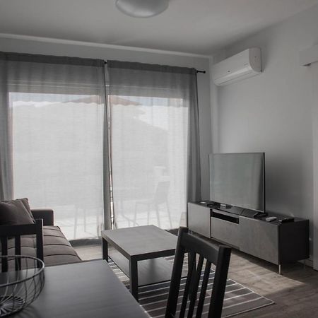 One Bedroom Apartment In Paphos In Good Location Exteriör bild