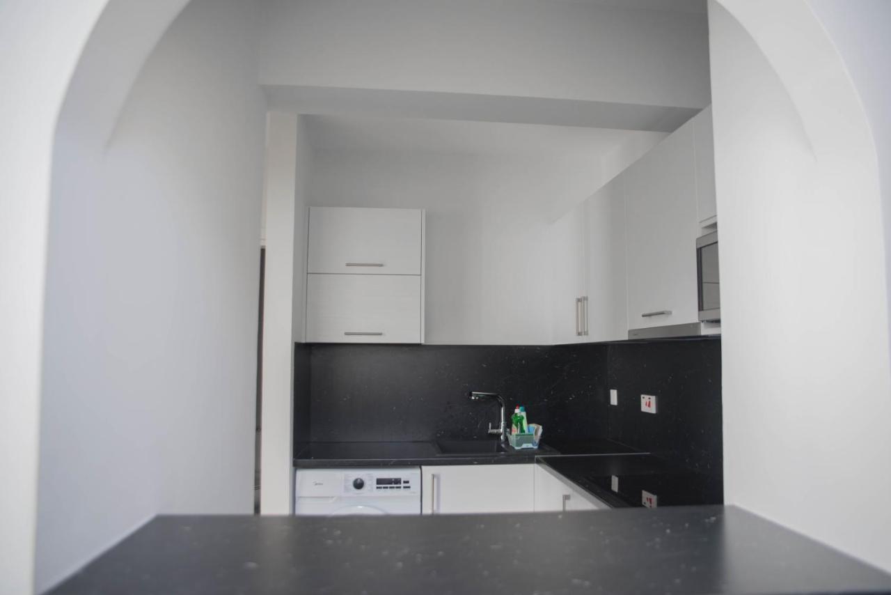 One Bedroom Apartment In Paphos In Good Location Exteriör bild