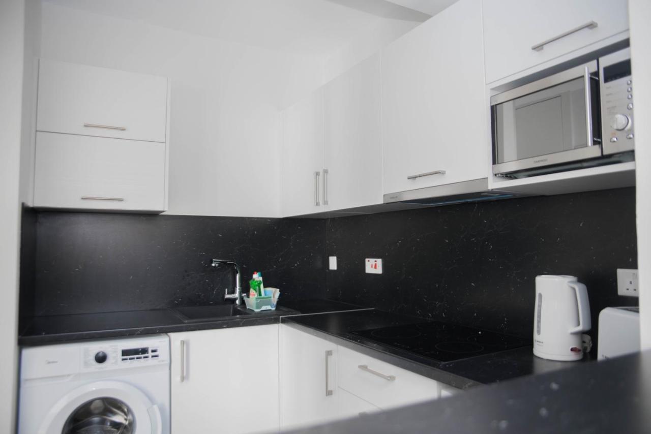 One Bedroom Apartment In Paphos In Good Location Exteriör bild